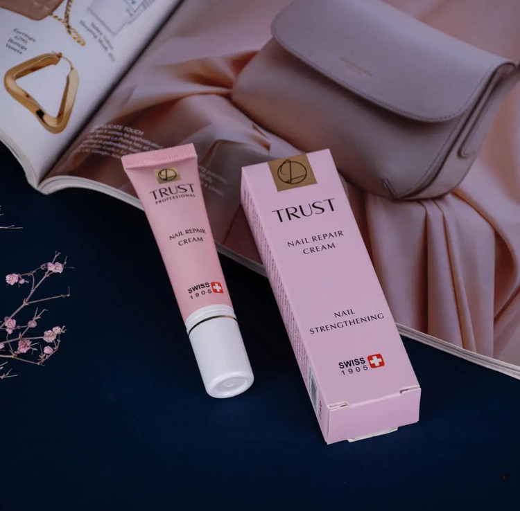 کرم ژل ترمیم کننده ناخن تراست پروفشنال ،حجم۱۵میل